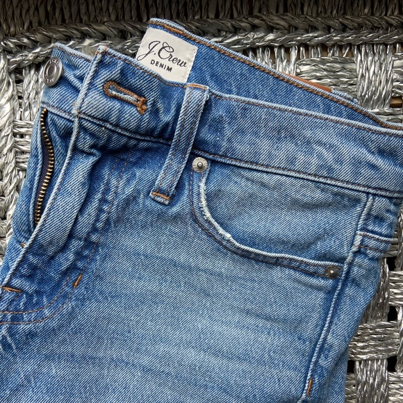 J Crew Midrise Light Wash Denim Jeans - Picture 3 of 5